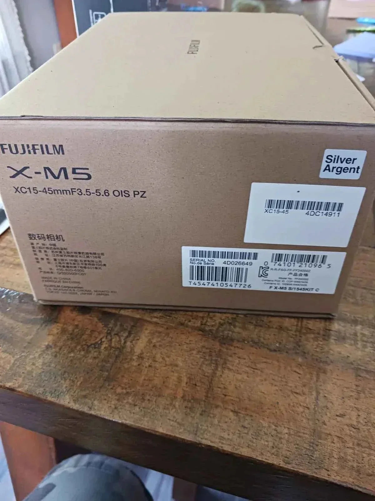 Fujifilm X - M5 26.1MP APS - C Mirrorless Camera with 15 - 45mm Lens - Silver - digitalfocuspro