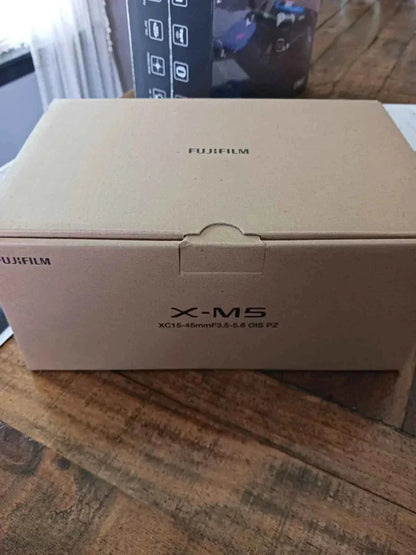 Fujifilm X - M5 26.1MP APS - C Mirrorless Camera with 15 - 45mm Lens - Silver - digitalfocuspro
