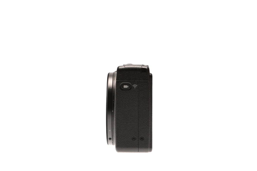 Ricoh GR III HDF 24.2MP APS-C 28mm Compact Camera with Highlight Diffusion Filter – Brand New