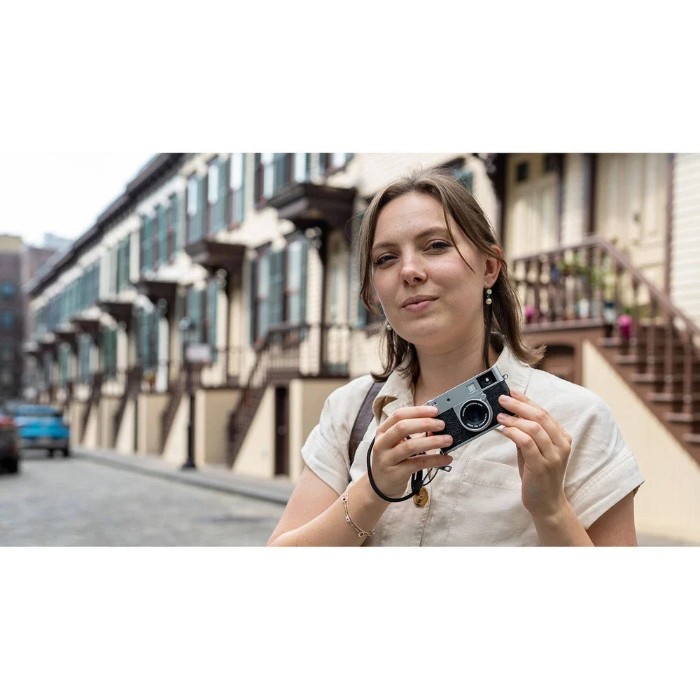 Picture of Fujifilm X Half 18MP Half-Frame Compact Camera with 10.8mm f/2.8 Lens – Silver (Brand New)